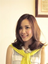 こちらはワンレングスベースのロングボブになります。<br>伸ばし中の方やボブにしたいけど短くしたくない方にオススメです。<br>柔らかみのあるウォームブラウンでカラーリングをしています。